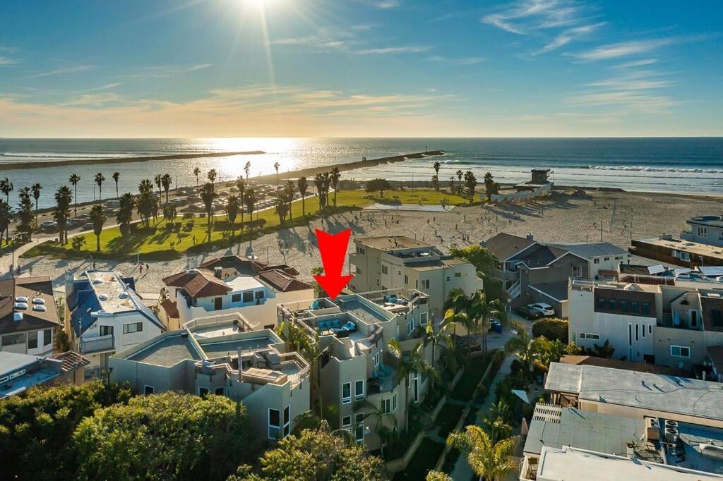 Stunning South Mission Home With Private Rooftop & Ocean Views! Сан Диего Екстериор снимка